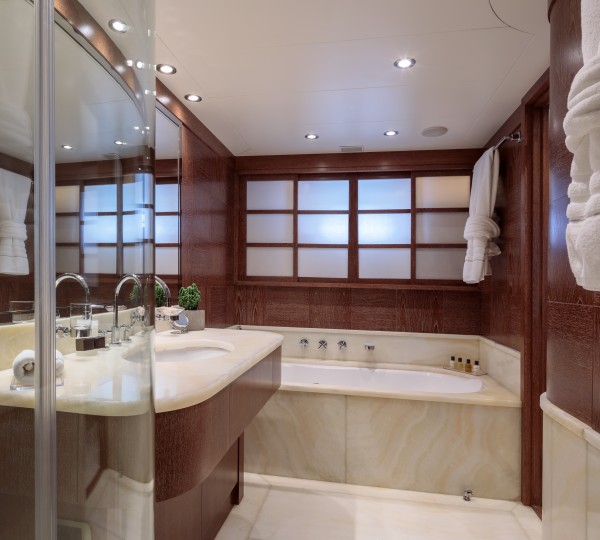 Master Ensuite Bathroom