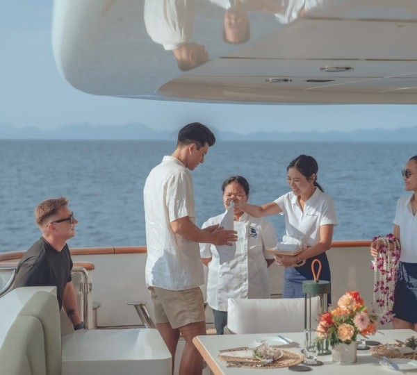 Exterior Relaxation Area With Dining