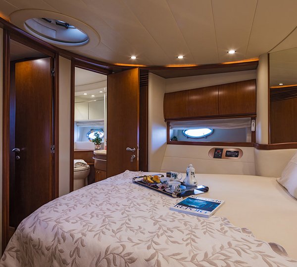 Cabin With Ensuite Bathroom