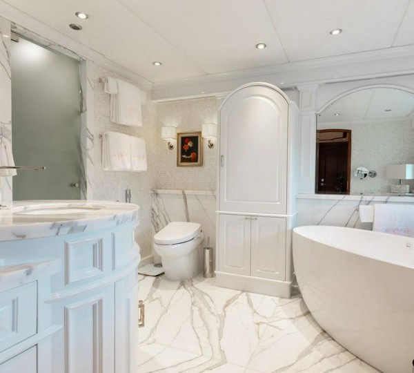 Master Ensuite Bathroom