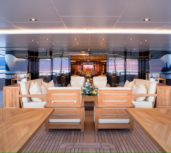 Main Deck Aft Lounge