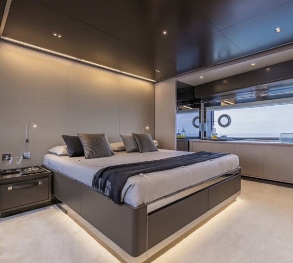 Master Suite (sistership)