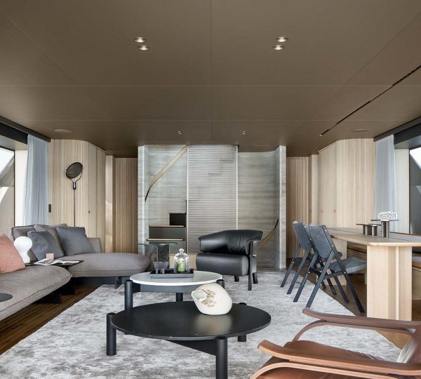 Main salon view forward