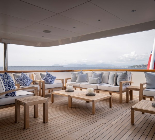 Aft Deck Seating