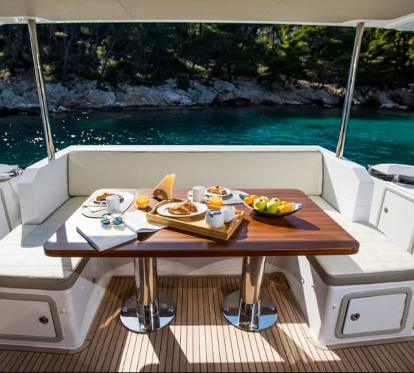 Exterior Dining Area