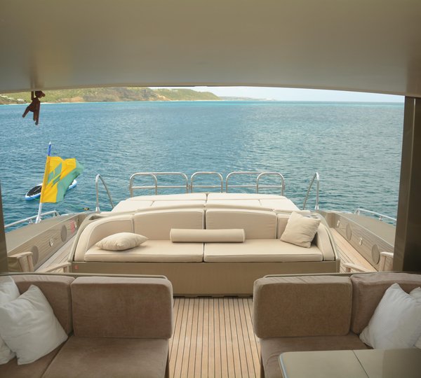 Aft Deck Seating