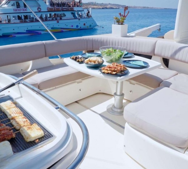 Exterior Relaxation Area With Dining