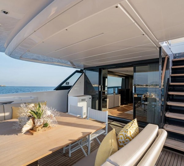 Main deck aft