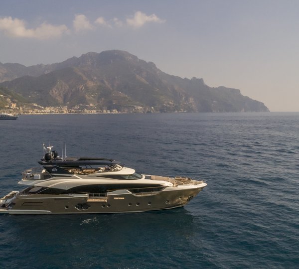 Luxury Charter Yacht VIVALDI