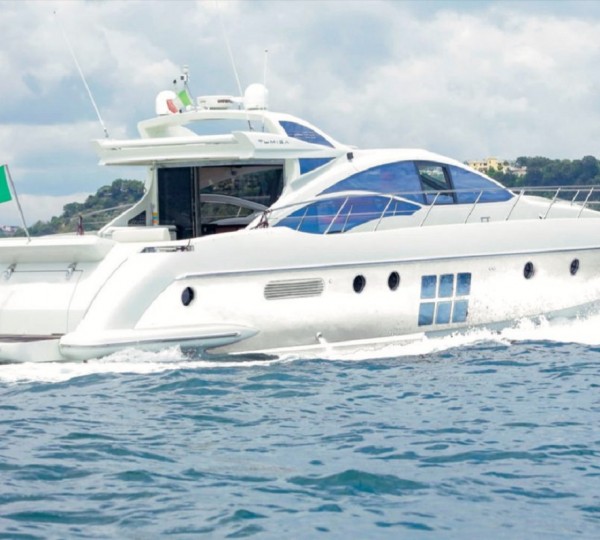 Luxury yacht WHTE GIADA