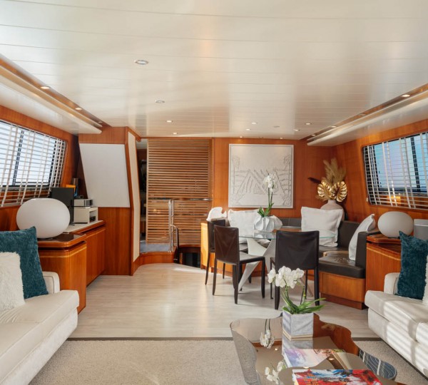 Main Salon View Forward