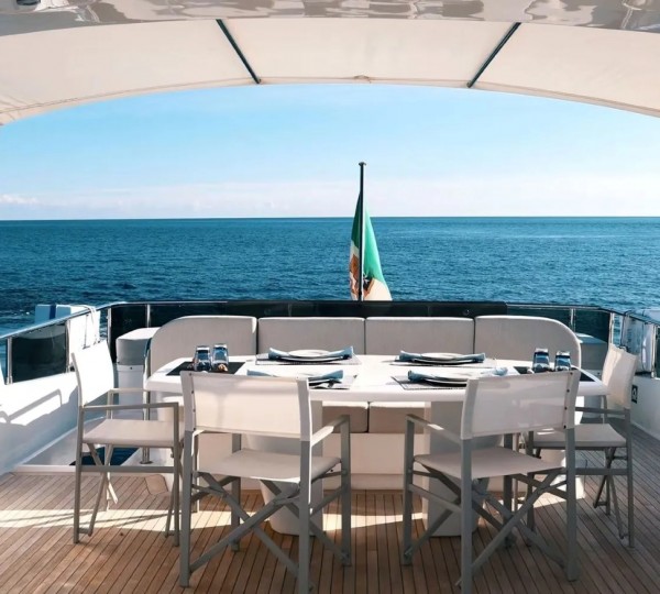 Exterior Dining Area