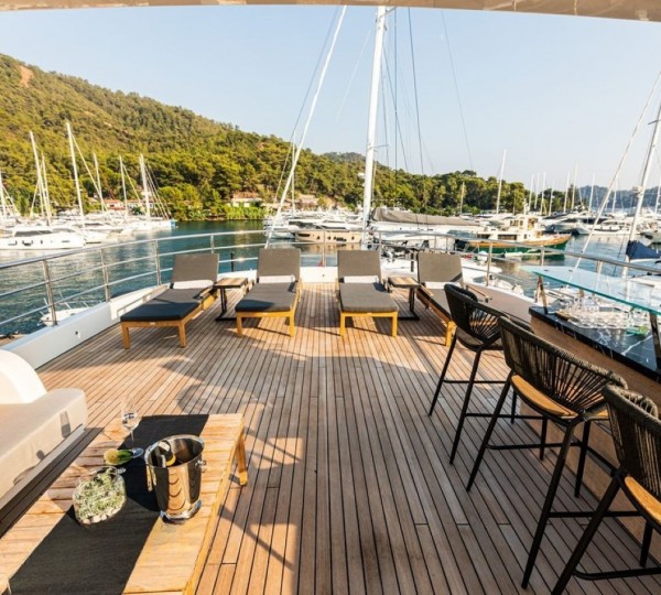 Exterior Relaxation Area