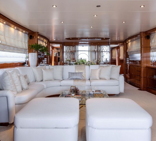 Main Salon View Forward