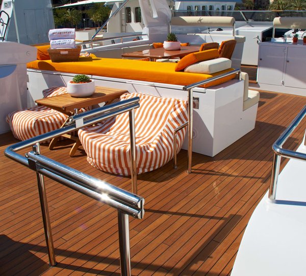 Sundeck Seating