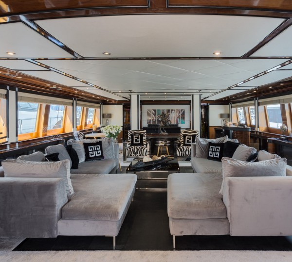 Main Salon Alternative View