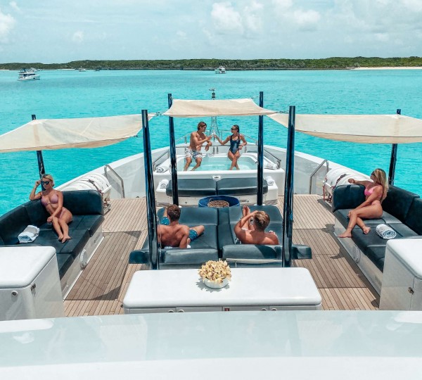 Sun Deck With Jacuzzi