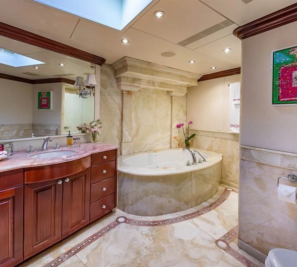 Master Ensuite