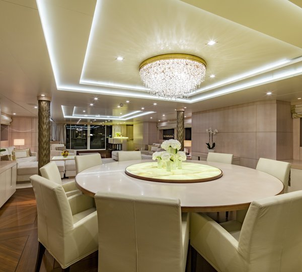 Main Saloon Dining Area