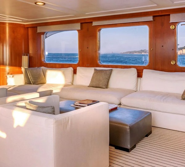 Main Salon Alternative View