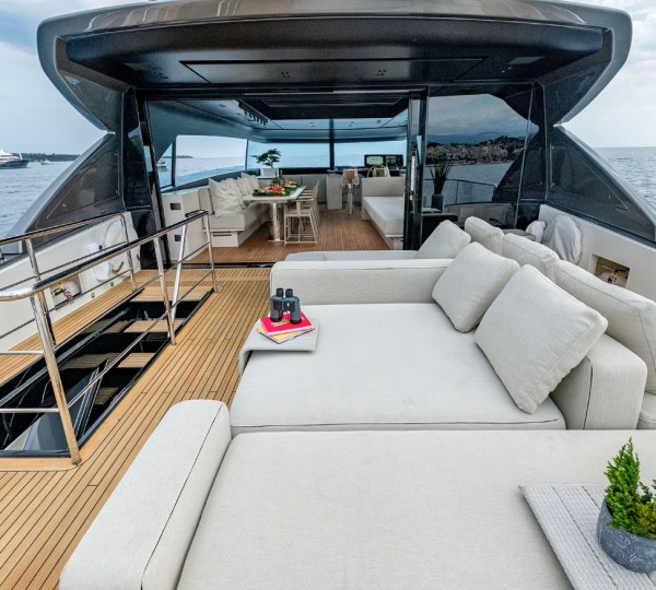 Exterior Relaxation Area