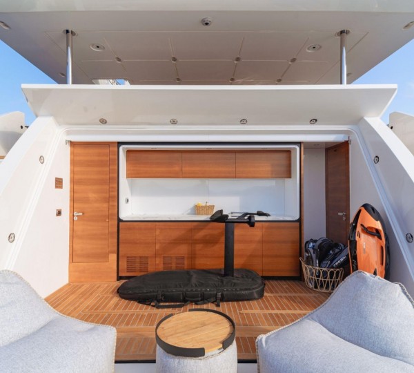 Exterior Relaxation Area