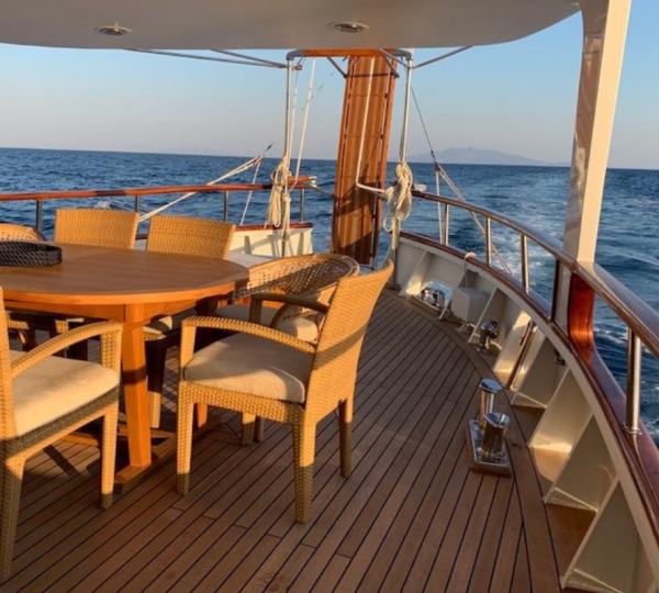 Opendeck Dining With Sea Views