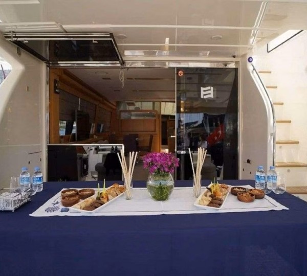 Exterior Dining Area