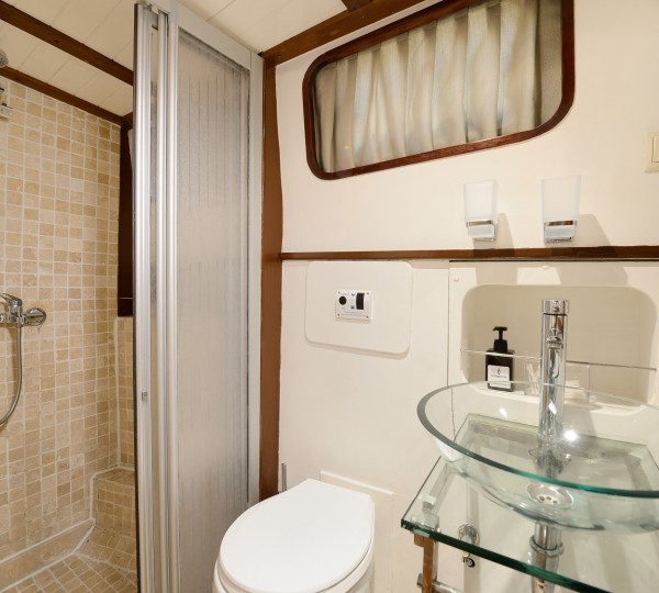 Guest ensuite