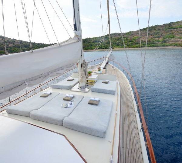 Sun pads on the foredeck