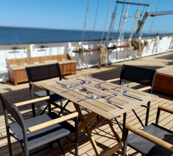 Sundeck Mini Dining Area