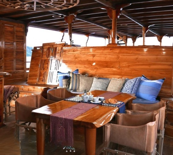 Exterior Relaxation Area With Dining