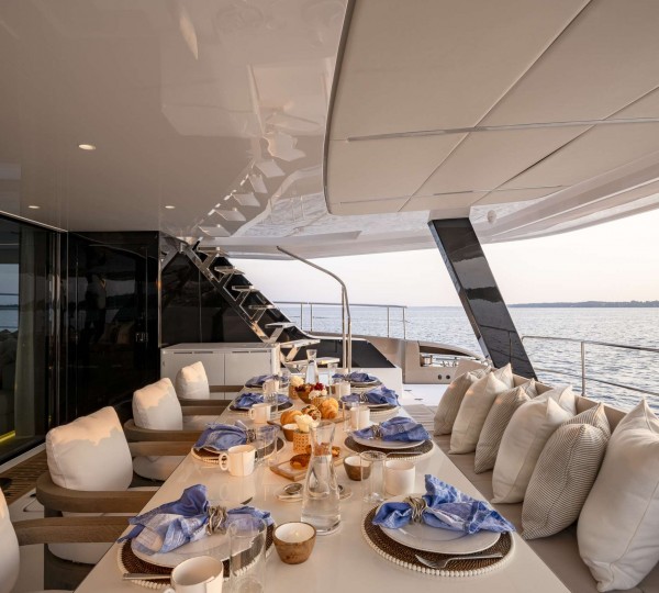 Aft Deck Dining