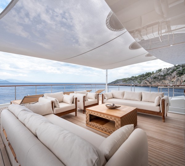 Aft Deck Seating
