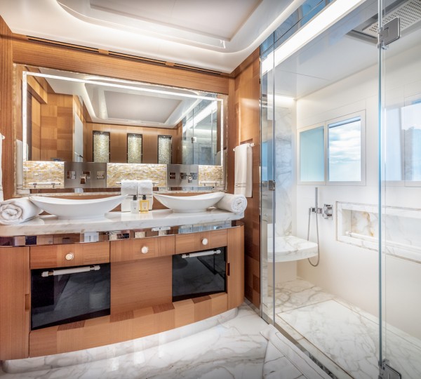 Master Ensuite Bathroom