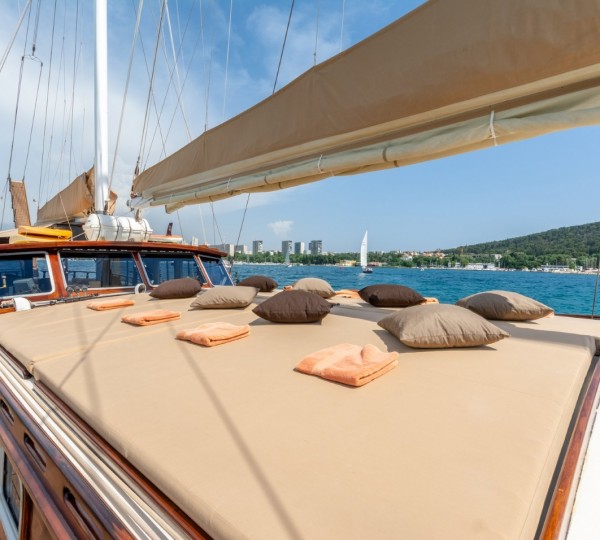 Exterior Relaxation Area 