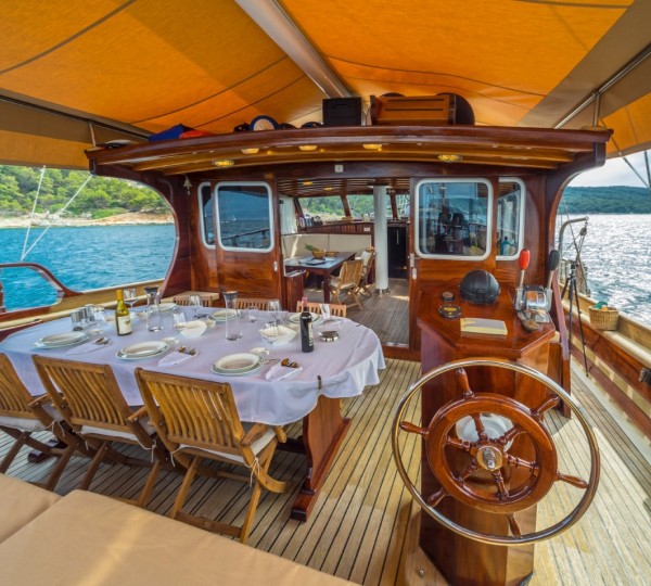 Exterior Dining Area