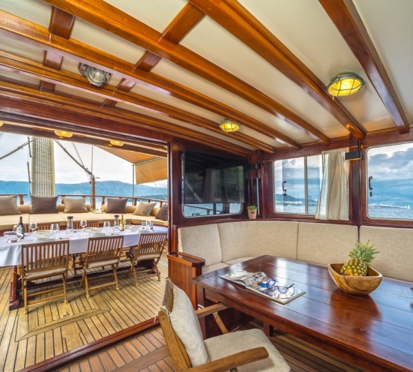 Exterior Relaxation Area With Dining