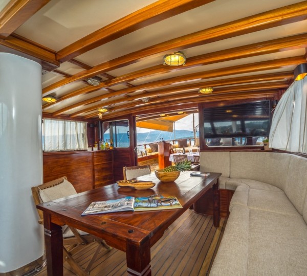 Exterior Relaxation Area With Dining