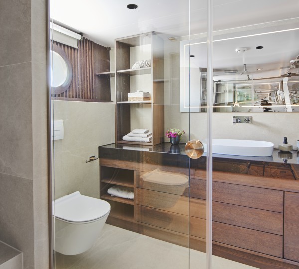 Master Ensuite Bathroom