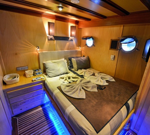 Double Cabin