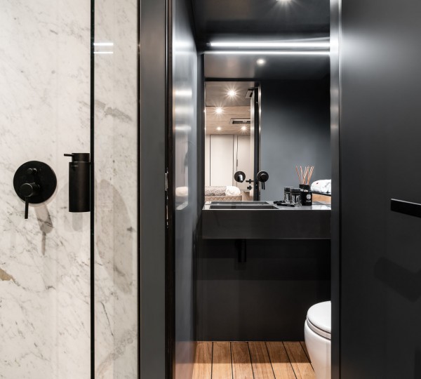 Ensuite Guest Bathroom