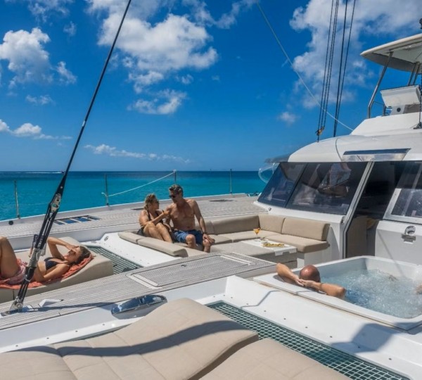 Exterior Relaxation Area With Bath