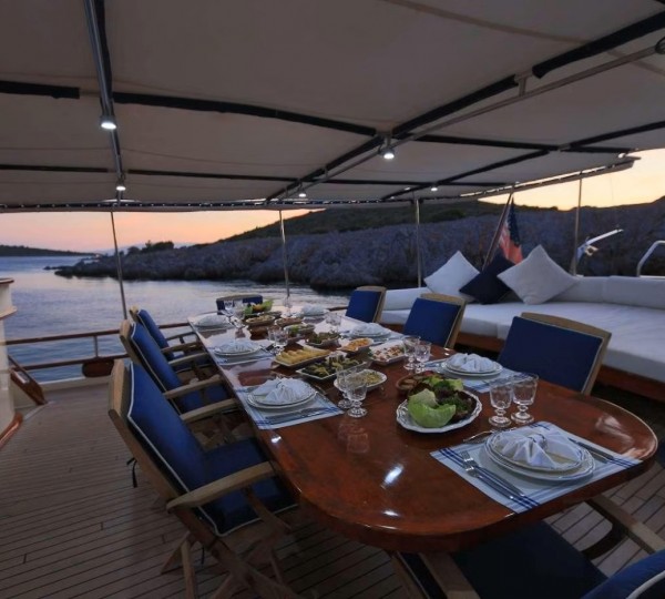 Exterior Dining Area