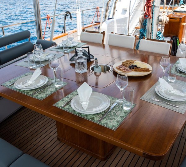 Alfresco Dining Table