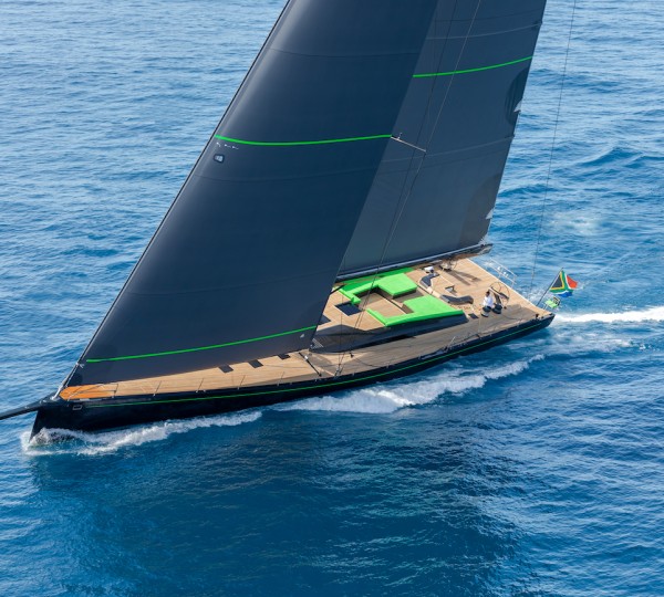 Cruising - Photos © Rob Kamhoot