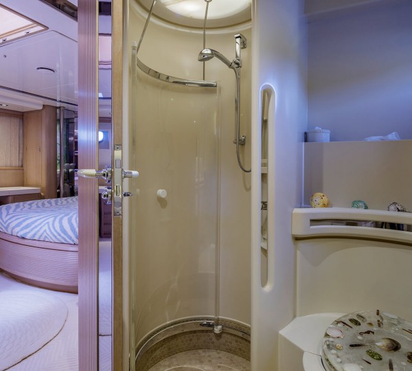 Master Suite Bathroom