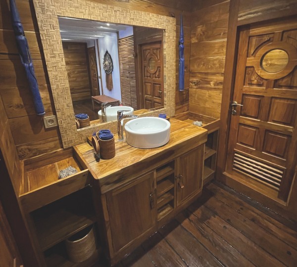 Ensuite Bathroom