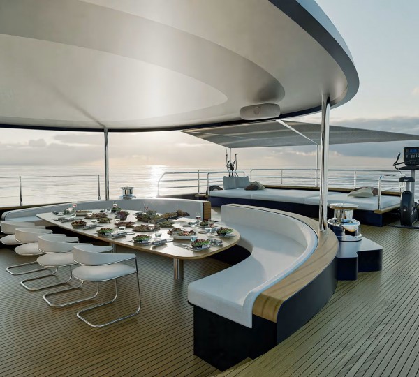Main Deck Aft Dining