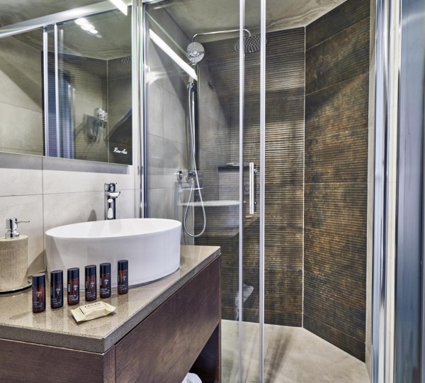 Double Cabin Ensuite